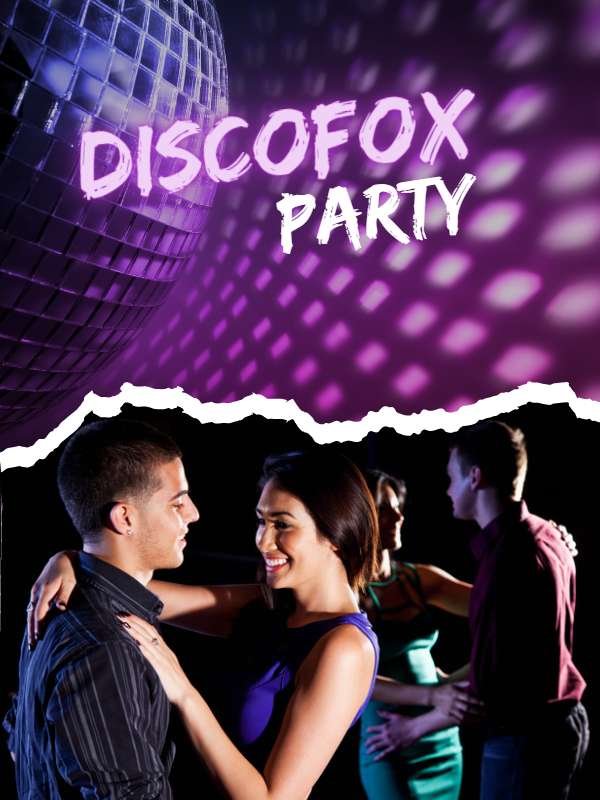 Glückliche Menschen tanzen ausgelassen auf der Discofox-Party in Erding